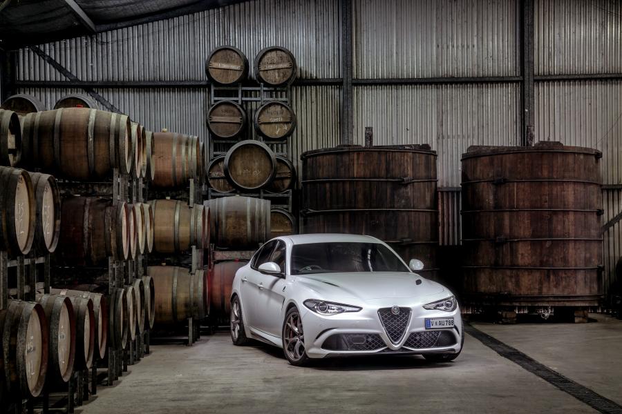  Alfa Romeo Giulia Quadrifoglio (952) 2017 года  (AU) (фото 30 из 41)